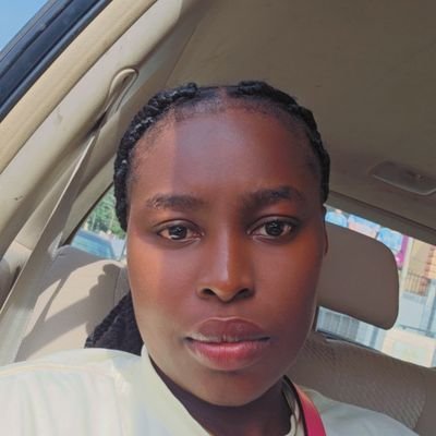 Writer|| Writing my way to freedom 👏.
A student of Love and nature ❣️
♑