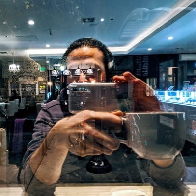 Hopefully human :) Typing away the day coding. Music and photography enthusiast by night.