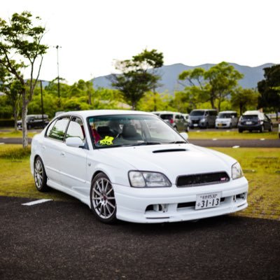 00b4_l's profile picture. 