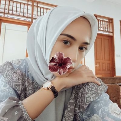 📚الثقافة الاسلامية
||
قوي نفسك بنفسك ولا تنتظر احدا
kuatkanlah dirimu sendiri dan jangan menunggu siapapun.