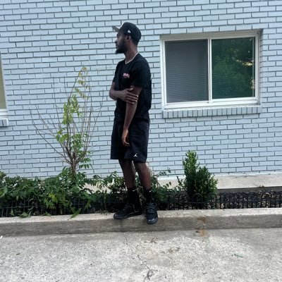 FlyyMoney271's profile picture. 