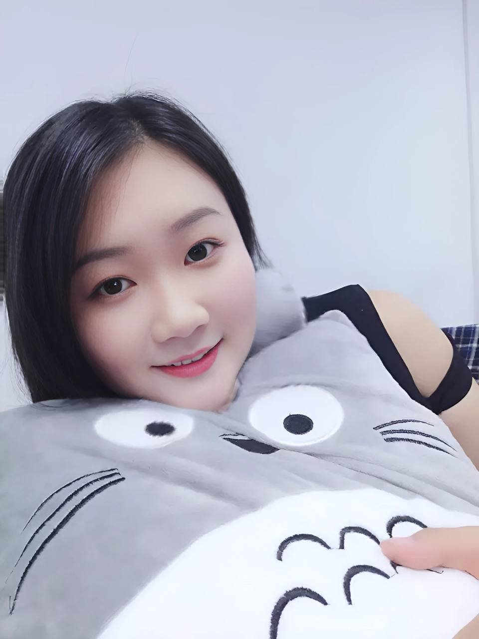 Nosesars83Lvyk's profile picture. Girls who love to laugh will never have bad luck. I also hope to meet my prince charming.