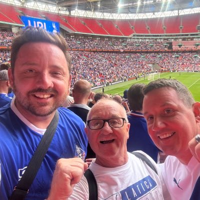 Millsy - #oafc home and away - Say what I think - #latics family 💙 - #efl League 2 - Football and Golf ⚽️ + ⛳️🏌🏼♂️