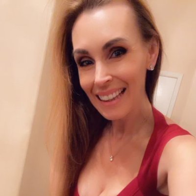 Doreen by name, very open and easy going. Love to meet and talk to new people across the world