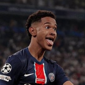 GuardieeLadri24's profile picture. Juventus e TV Series addicted e ricordate sempre #finoallafine