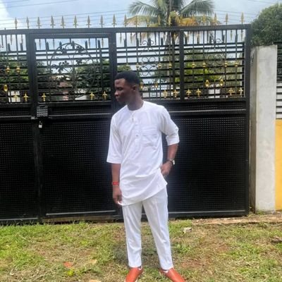 ArinoLeonard's profile picture. Growth + Marketing 🚀|| Web Design & Developer || Branding || Marketing & Sales.
For promotions and Enquiries 📥