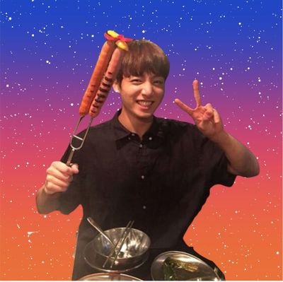 apobangpo 🐨🐹🐱🐿️🐥🐯🐰
i listen to Bangtan more than my teacher