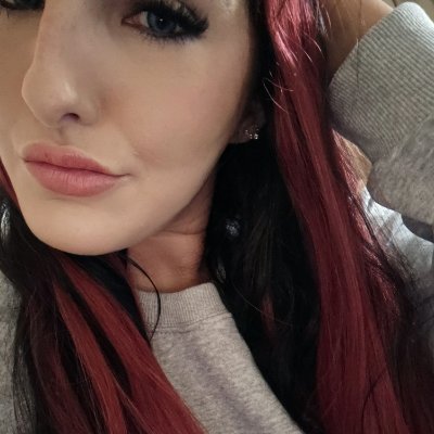dog mom 🐕🐾
Travel nurse in Philadelphia💉
I’m open 24/7 if you need a little bedside care, DM me 🩺🫦
