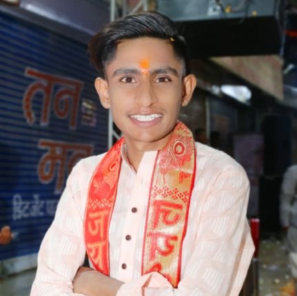 UshaSin9657584's profile picture. 