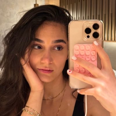 armitavb's profile picture. 