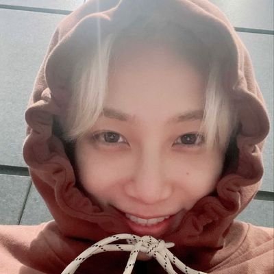 Majriv20's profile picture. Seventeen~~~Gfriend~~~Kolette🩷(jarlot) moonstrings🤎