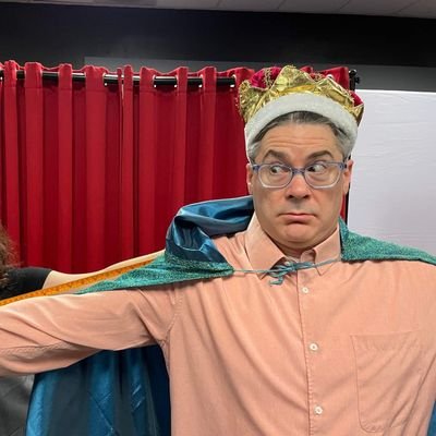 Robertkam's profile picture. I like to write jingles and make television shows.