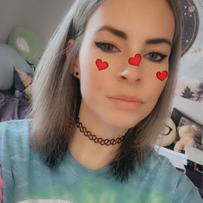 CardiGajewski's profile picture. 💚♏️🖤 I love self-loathing complaint rock you can dance to.💕👽🛸