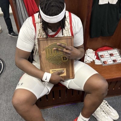 JustinAsi5777's profile picture. 6’6 sophomore Juco product 🇸🇸🇪🇬🇦🇺  @ferrisstate #35 {jnr}