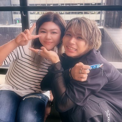 Summer girl🌻  XEVEN🤎❤️💛🤍   Synphony💙💜❤️  Monday Dirty Jokes Pheno Mellow🧡❤️
路上アーティスト応援アカウント📣