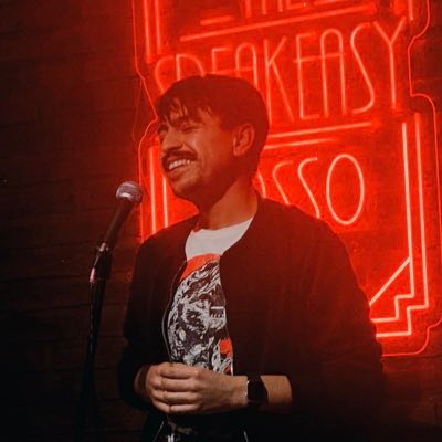 artista visual / cuentos chistes a los curaos / empleado público / ocultista