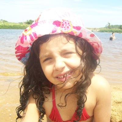 dudambennet's profile picture. apenas uma garota surtando por estudos, livros e f1