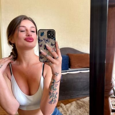 CPondrea's profile picture. Nouvelle ici j'aime m'amuser avec les hommes et leur atout 🥰 en espérant être bien accueilli  
payement: PayPal steam PCS
Télégramme @Christina9140