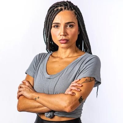 CeliaVieir59498's profile picture. 