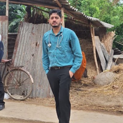 Dr Raman Kishor 😊 MBBS, MD(AIIMS PATNA) Family Physician 👨⚕️ 250+Free Rural Health Camp 37000+ Free Healthcare, WhatsApp-9667298281
