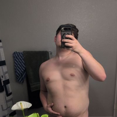 Kathy Bates, but does she Goon?
California born and bred 😈
26, friendly, dms open