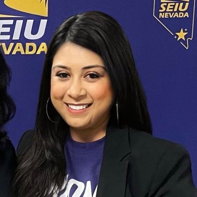 Mexicana 🇲🇽 | Mama 👦🏻👧🏻 🐾 | Advocate ✊🏽 | Public Service ⚖️ | Chief Steward @SEIU1107 💜💛| Secretary @latino_caucus_seiu1107 | ⚜️
• Views are my own