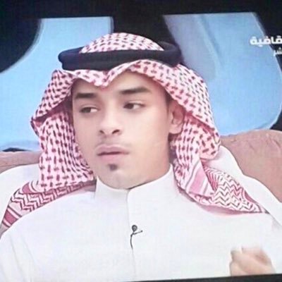 كاتب صحفي