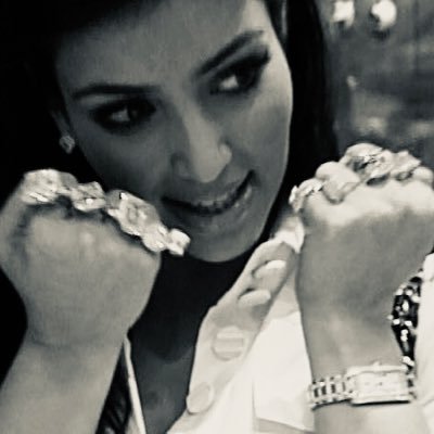 inyocloset_'s profile picture. idk??