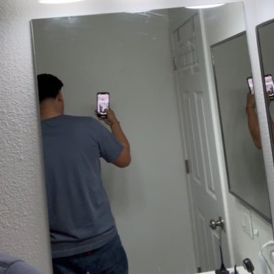 younglouis_'s profile picture. DayDreamin☁️ 22