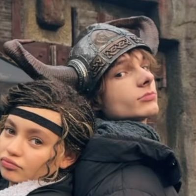 oliwsx's profile picture. ☕️ ָ࣪ ⠀ ele/dele