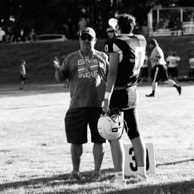 -Cambridge jr/sr high- Class of 2027-6’5 - 225- 📲 309-945-6959-📧- hays.karter27@district227.org- 1x State Runner up/ 1x State Quarterfinalist/ 3 sport athlete