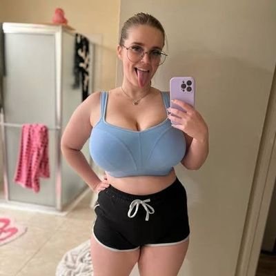 MissJenn2080233's profile picture. Always be a good person 😊 I in All ways♥️🤩