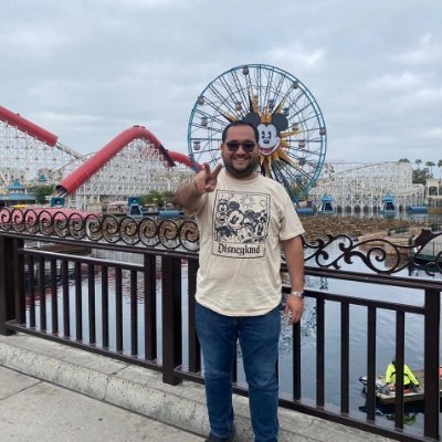-Licenciado en Filosofía. 🧠
-Realista moderado. 🏞️
-Docente marista. 🧑🏫
-Estudiante de Maestría en Consejería Psicológica. 🎒
-Amante del conocimiento.