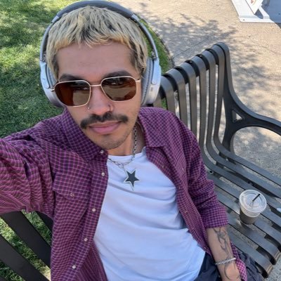 josieplux's profile picture. (he/they) tx🇲🇽 cool in theory, not in practice