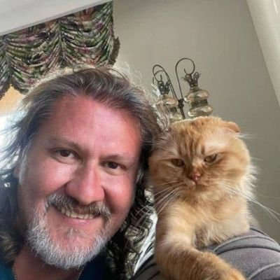 Old account lost ‼️ no porn 🚫
Ohio, love travelling⛱️🏖️😊🌹
🐈 Cat lover, Reading books📖🐕✝️🇺🇲
on Instagram #anthony_hawkman fan #football.MAGA