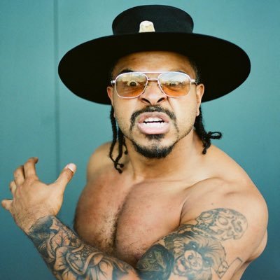 @aew SUPERSTAR • THE BOUNTY HUNTER 👹💰 ROTTEN TO THE CORE • GOD FEARING MAN • PAY UP