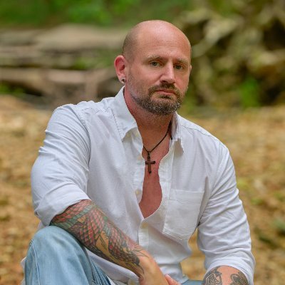 ✝🇺🇸🇺🇸🇺🇸✝
Christian | Josh Mills Photography | Apex Digital Art | Outdoors | Coffee | Arkansas
follow @ForgaveInJesus