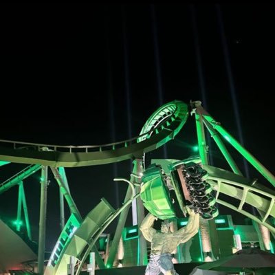 MarcoPark_'s profile picture. theme parks + travelling