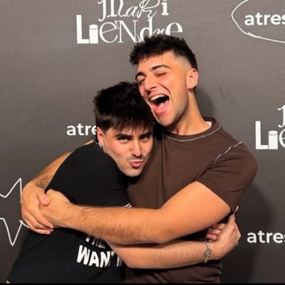 Privato dove sclero per le mie coppie preferite
soy italiana però tambièn hablo un poco de español
FAN ACCOUNT main @Fededessa98
