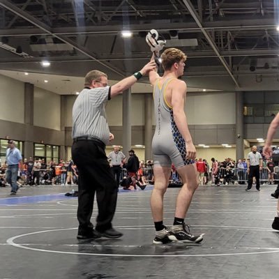 Nickerson High School || c/o 26 || football wrestling track|| 5’11 165 ||QB ||400m,55s, javelin, 165’6| state qualifier in wrestling || 40 5.0 || b265 c275 s370