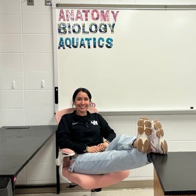 Science Teacher 🤓 Rayburn Alum 💙✊🏽 University of Houston 🐾🎓