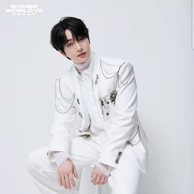 유얀준 찡구 Poet | Artist ✨さんのプロフィール画像