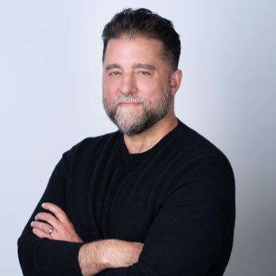 Master of the VC dark arts, Godfather of Secondaries, RAISE Global co-founder. Pizza and baseball lover.