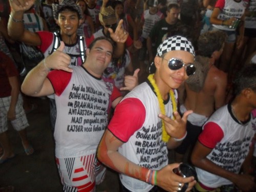A vida é cheia de surpresas por isso temos que estar preparado para cair e se levantar sempre.....
