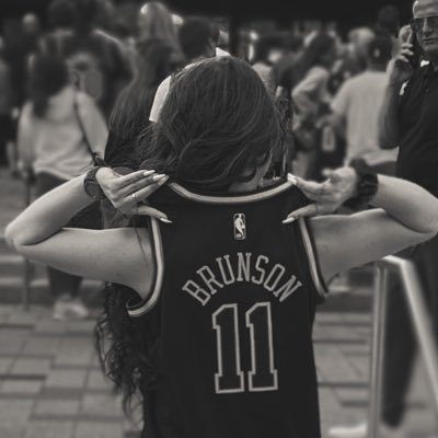 ✰ #WhoDey 🐅 #GoKnicks 🏀 #SuicideAwareness ✰ cincy ✰ life is fragile, kindness is free 🫀