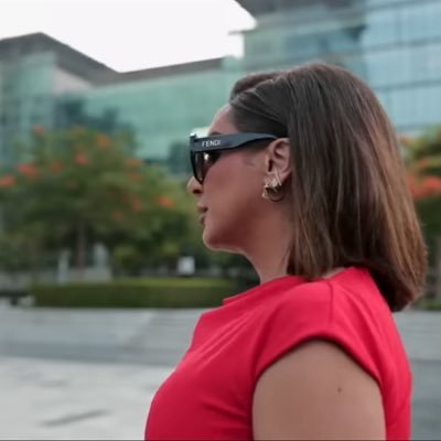 RFareaa's profile picture. #Angham حسابي السابق توقف.