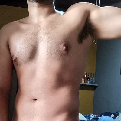 showing off my dick for you. I'm a masc hairy college guy who loves fetishes and please you 🔥 https://t.co/e7hfvTjel2