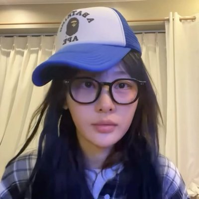 neoxchz's profile picture. acta, non verba | #studytwt