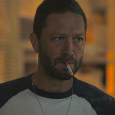 muhgiez's profile picture. when the pawn hits the conflict he thinks like a king