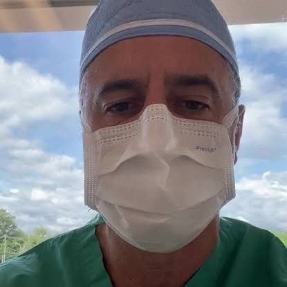 I'm a doctor..a surgeon specialists..🏥🏥